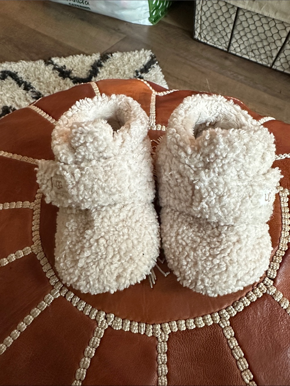 UGG  Cream Sherpa Baby Shoes